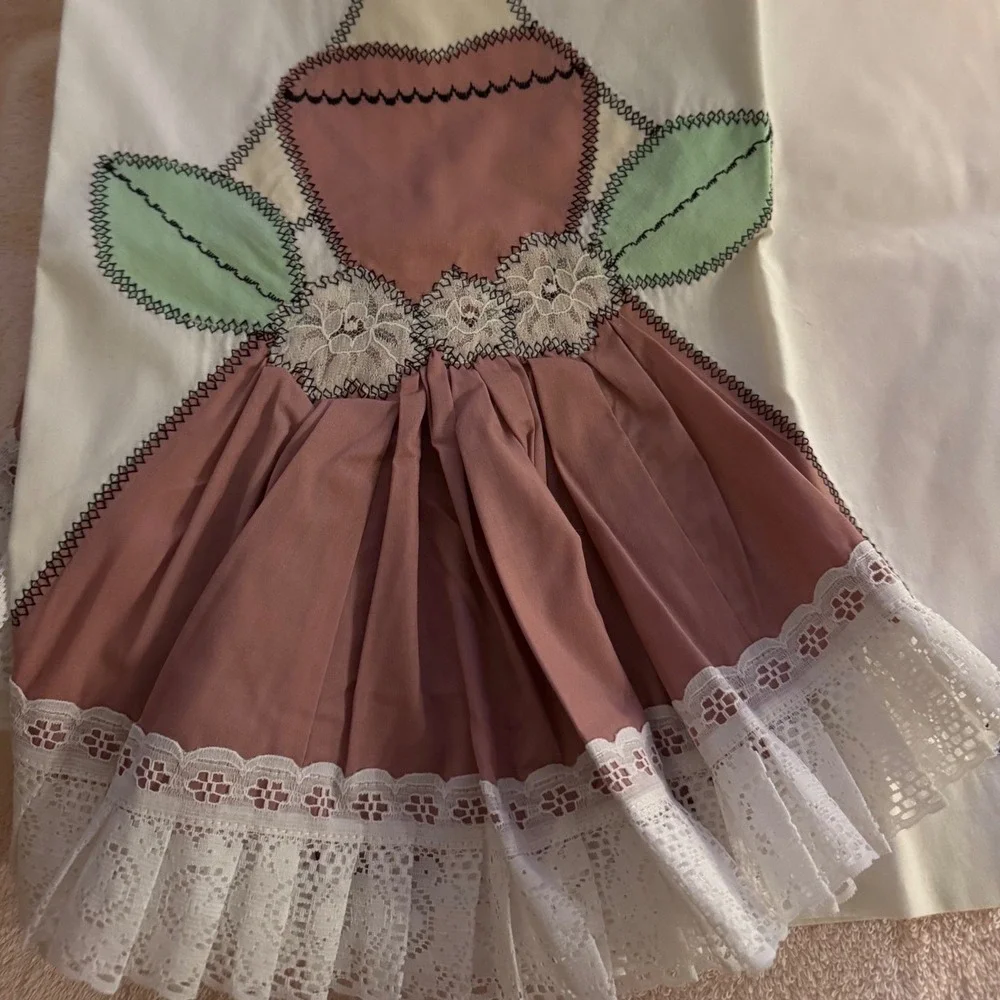 Vintage Southern Belle Applique King Pillowcase Set Pink Lace Cottagecore 2pc